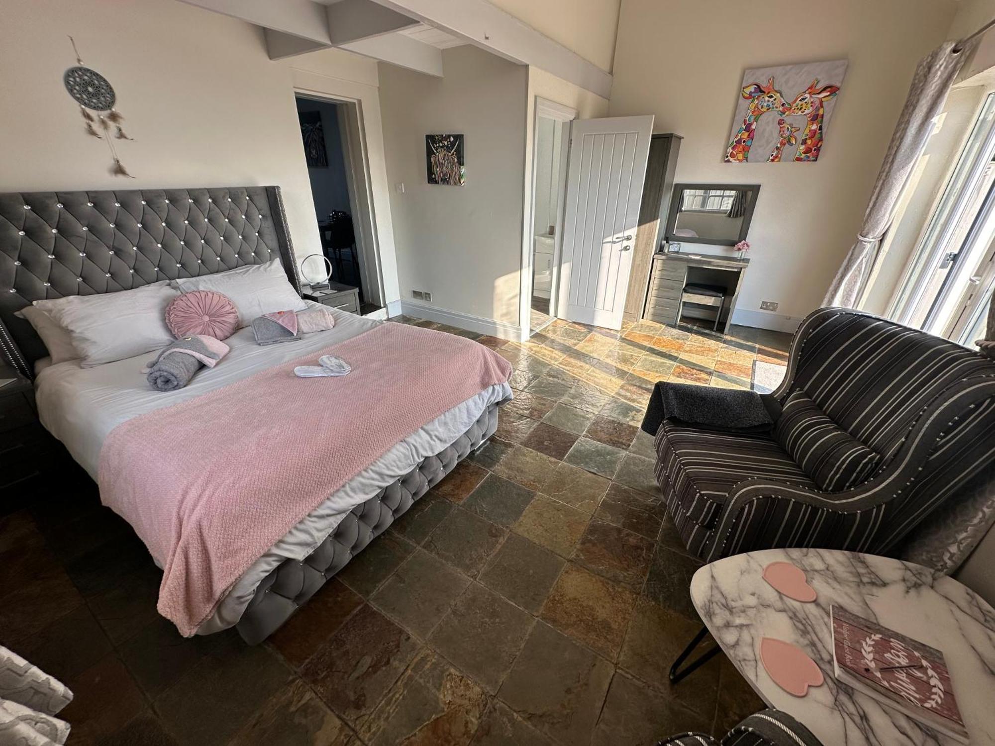 Dwylig Isa Holiday Cottages Rhuddlan Habitación foto
